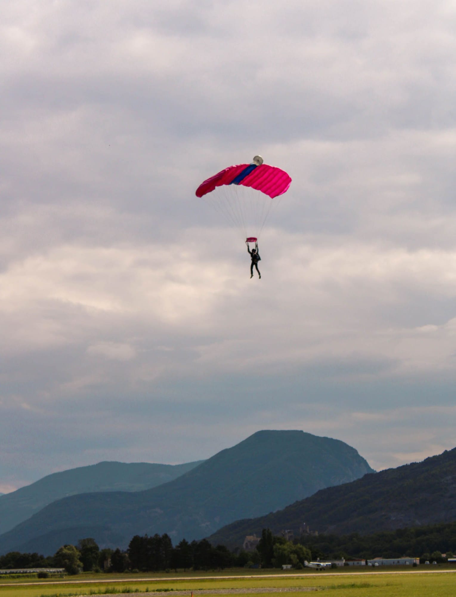 Parachutisme à Tallard, photo 2 par Emma Bortot photographe